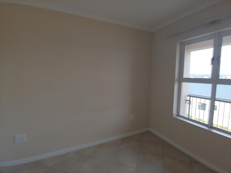 To Let 2 Bedroom Property for Rent in Buhrein Western Cape